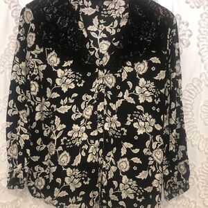 White House Black market blouse